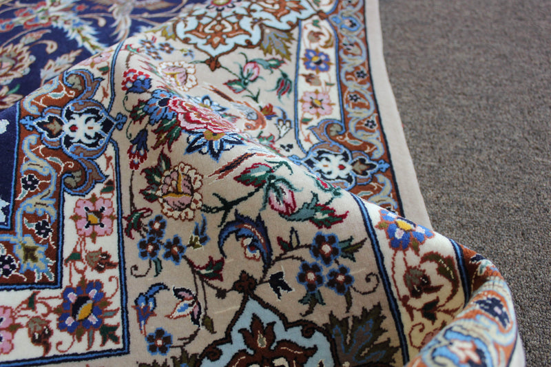 Detailed Vase Design Isfahan by Master Talebi