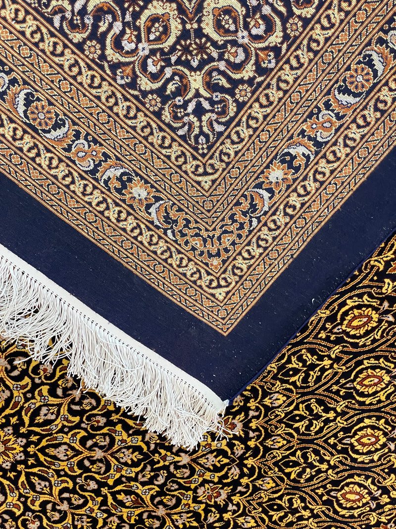 SQUARE QUM SILK DOME DESIGN MASTERPIECE