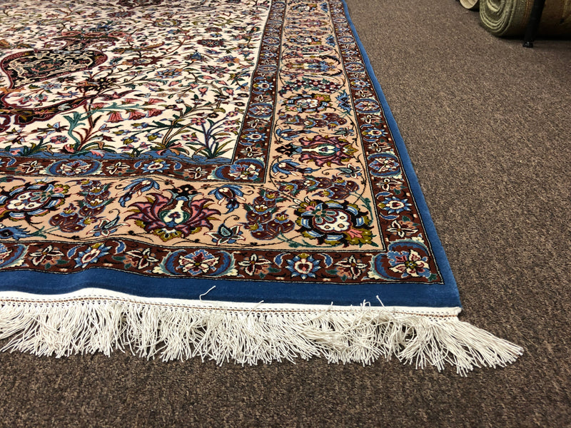 ELEGANT RUG BY MASTER AHMAD ZOJAJI