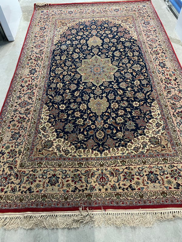 ANTIQUE NAVY ISFAHAN
