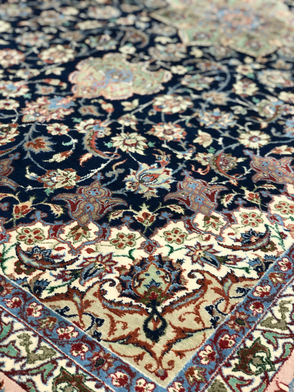 ANTIQUE NAVY ISFAHAN