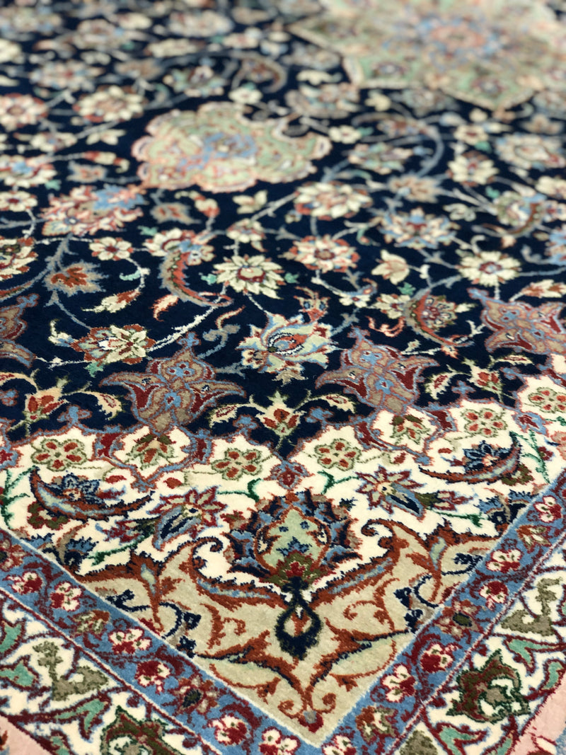 ANTIQUE NAVY ISFAHAN