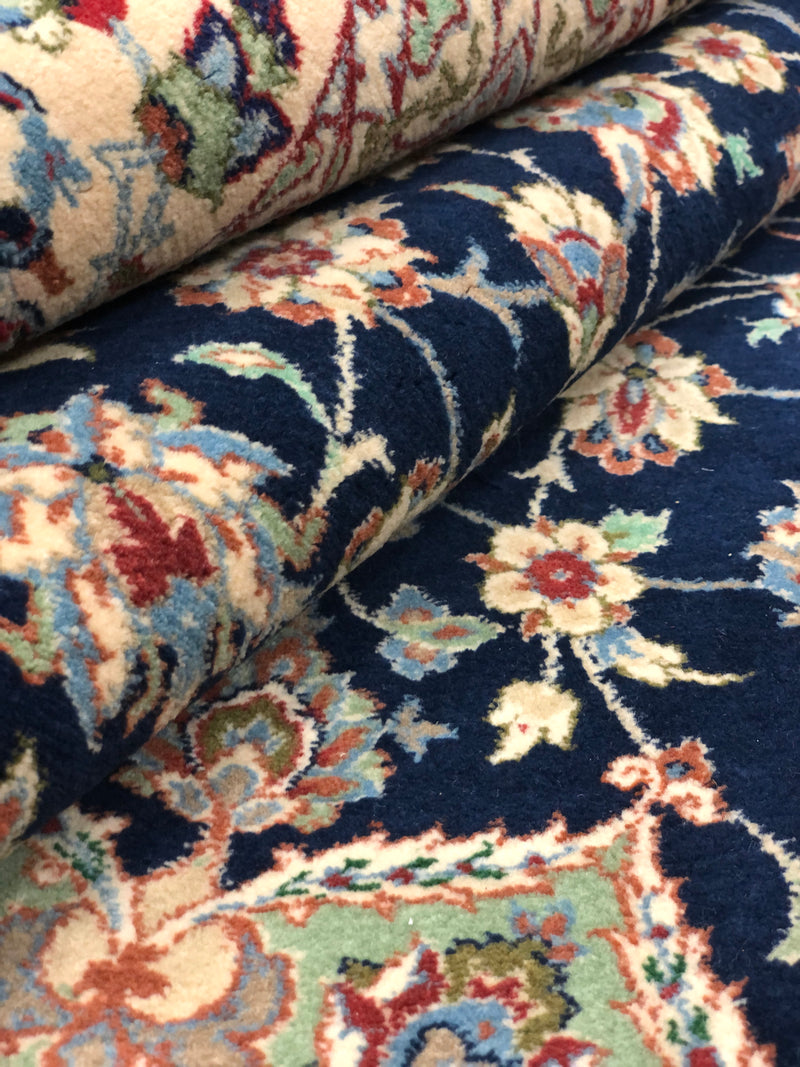 ANTIQUE NAVY ISFAHAN