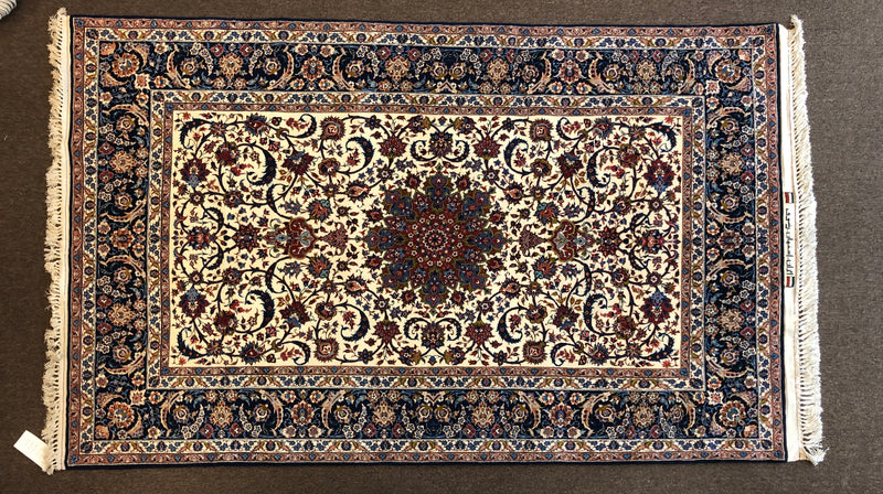 FINE ISFAHAN RUG BY MASTER RAZAVI