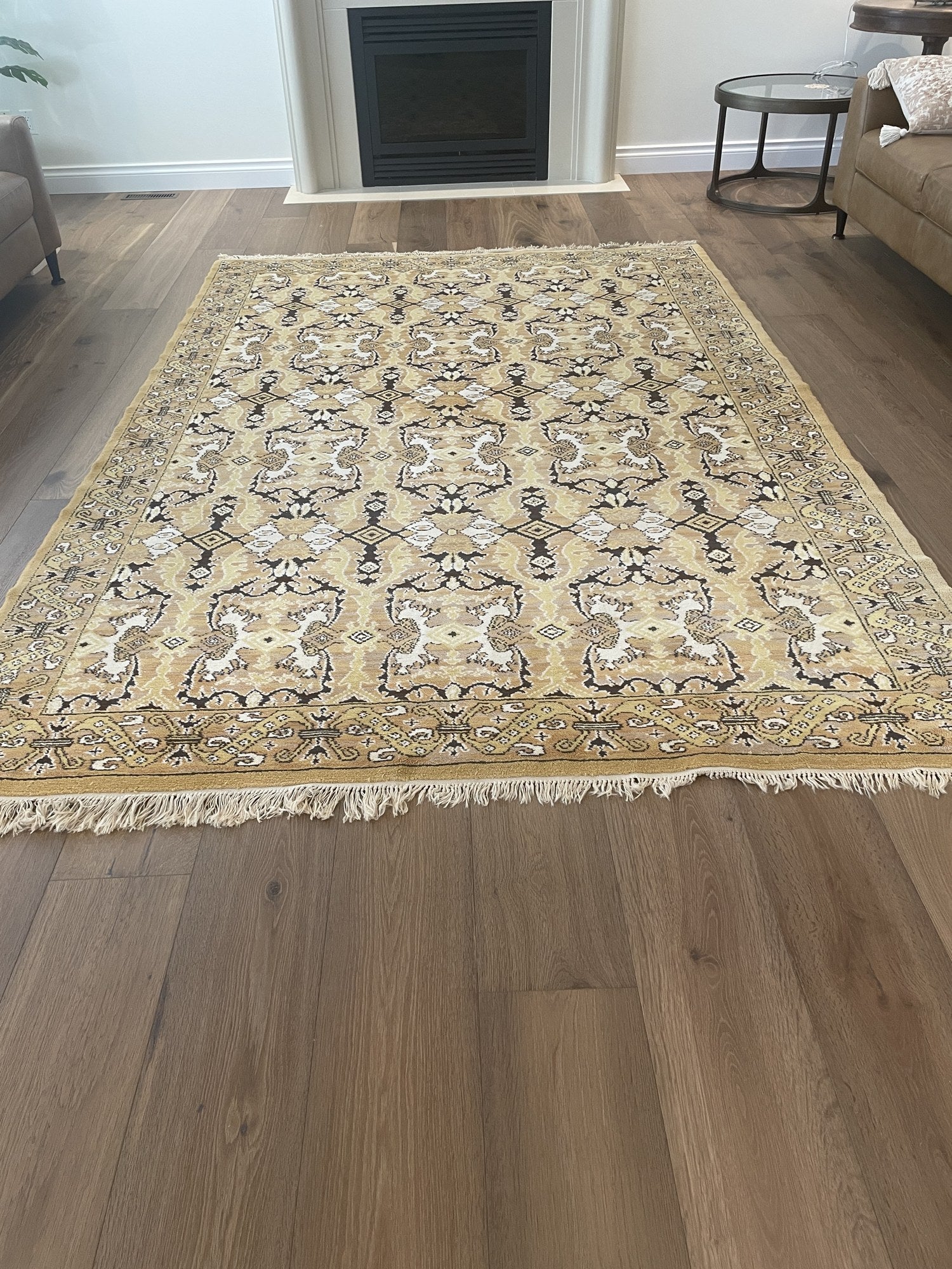 Antique Spanish Granada Rug, circa 1925–1950 – photo 1