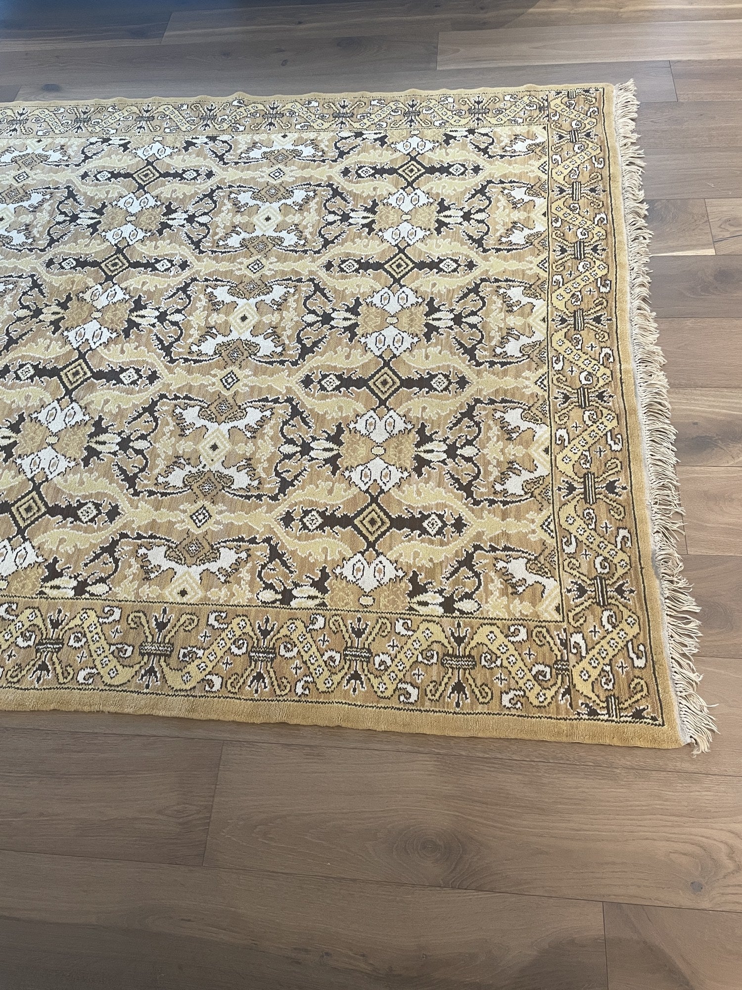 Antique Spanish Granada Rug, circa 1925–1950 – photo 3