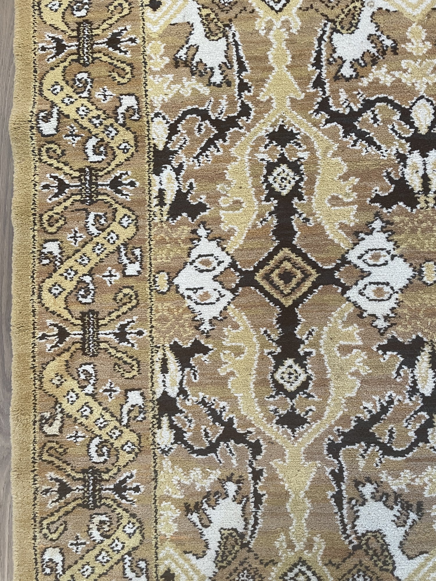 Antique Spanish Granada Rug, circa 1925–1950 – photo 4