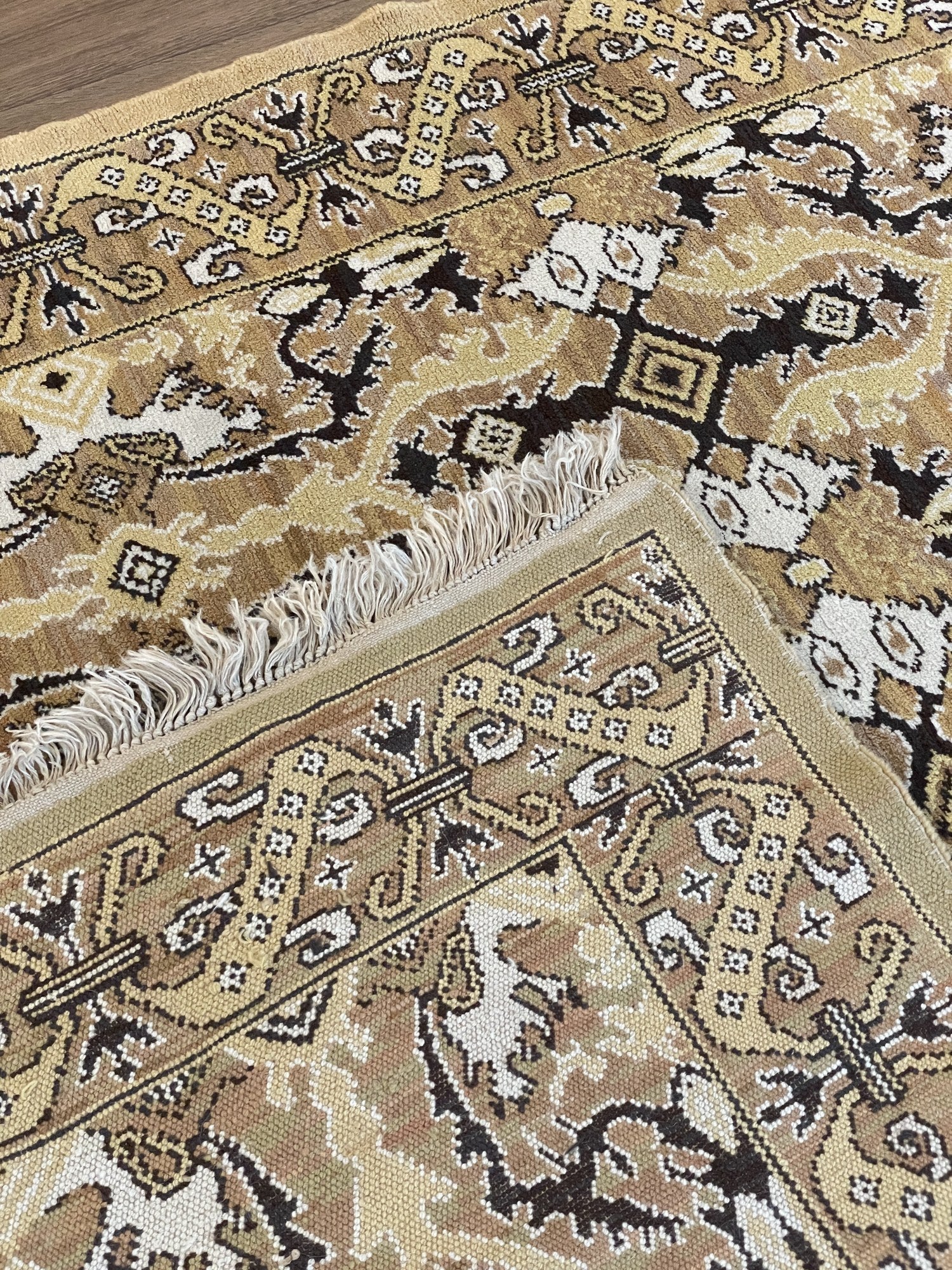 Antique Spanish Granada Rug, circa 1925–1950 – photo 6