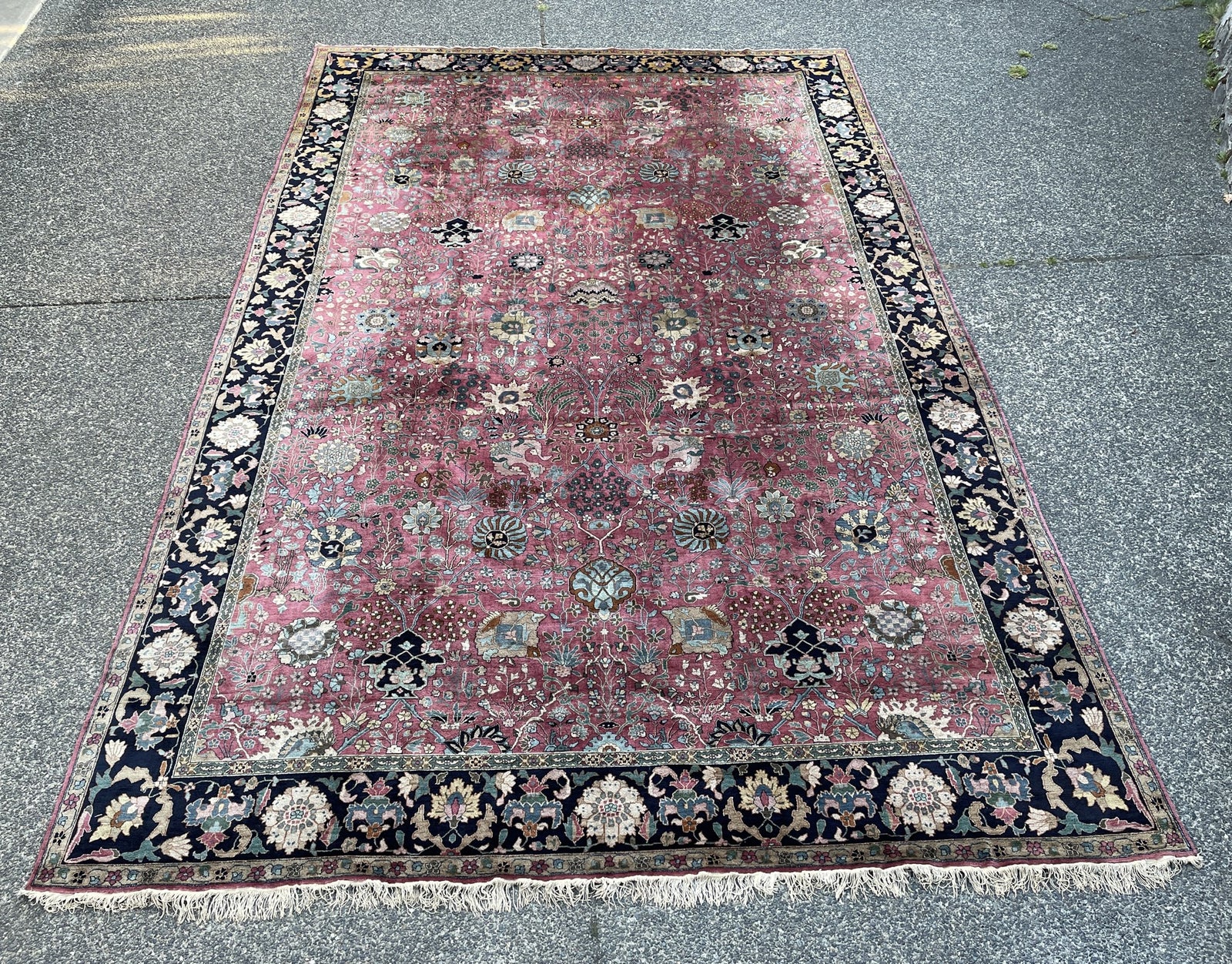 Antique North Indian Agra Carpet, circa 1900 – photo 1