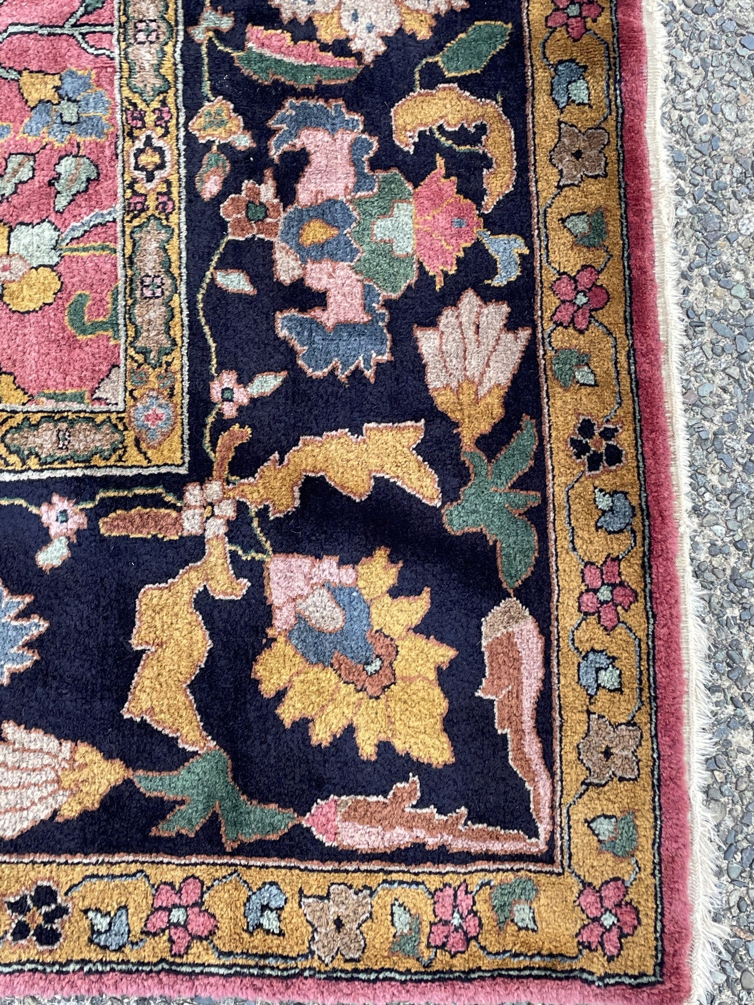 Antique North Indian Agra Carpet, circa 1900 – photo 3