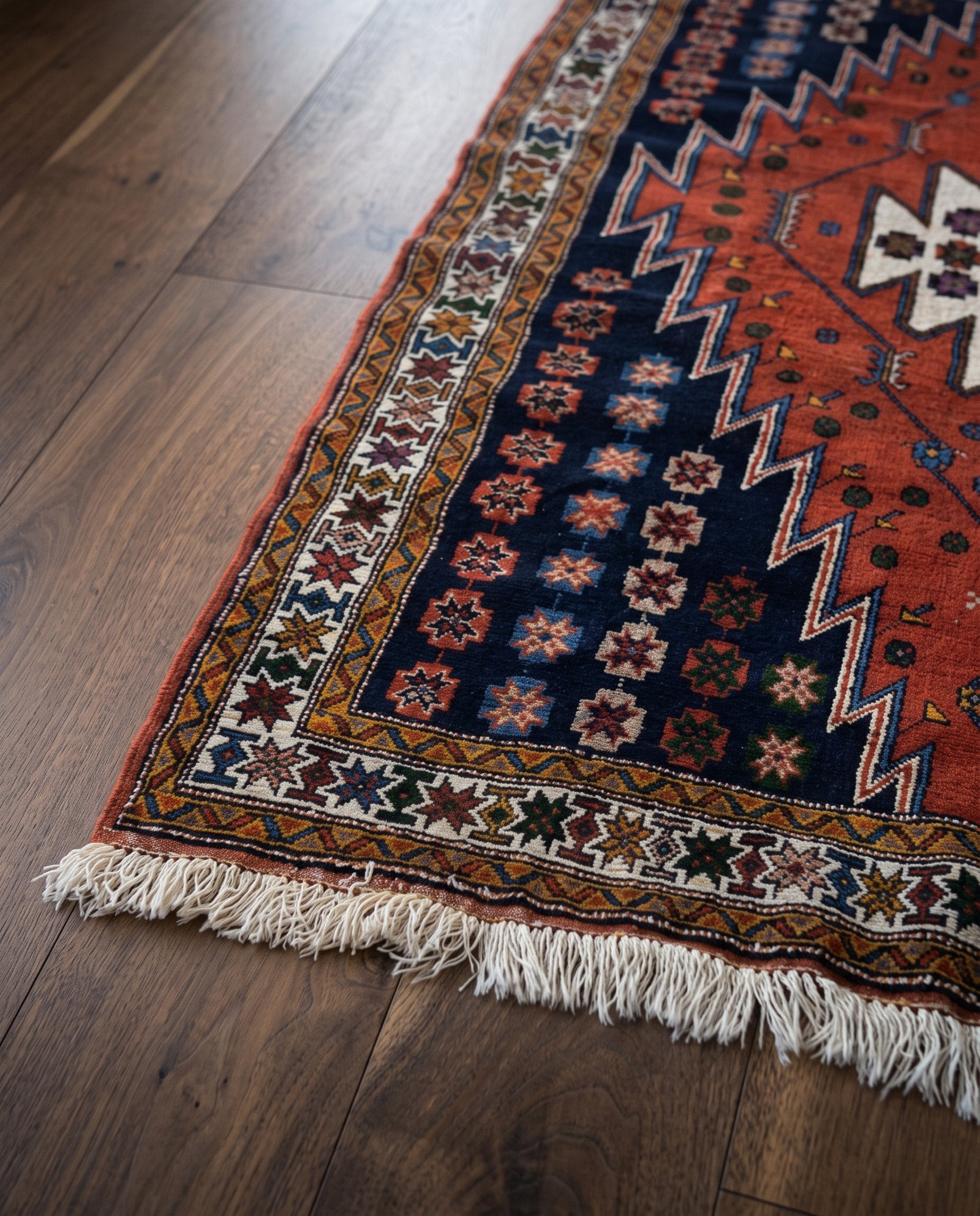 Persian Tribal Rug – Turkmen Region, Geometric Medallion, corner