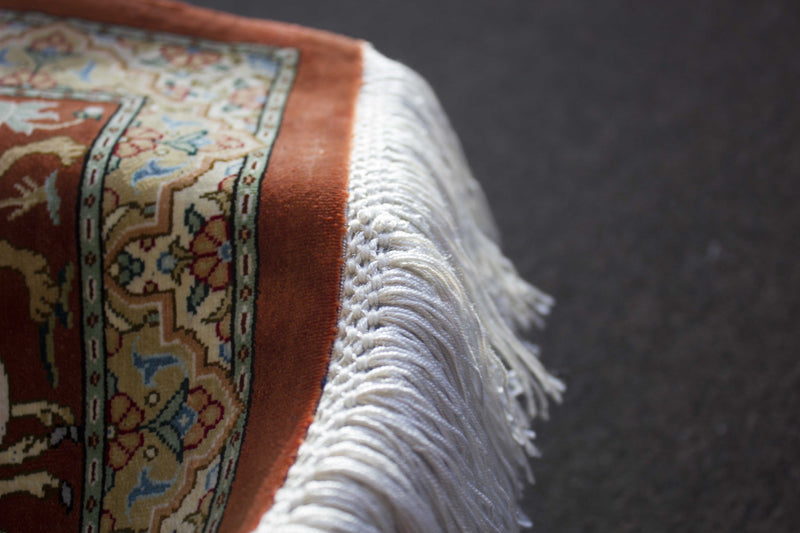 EXQUISITE QOM SILK HUNTING SCENE BY MASTER JAFARI