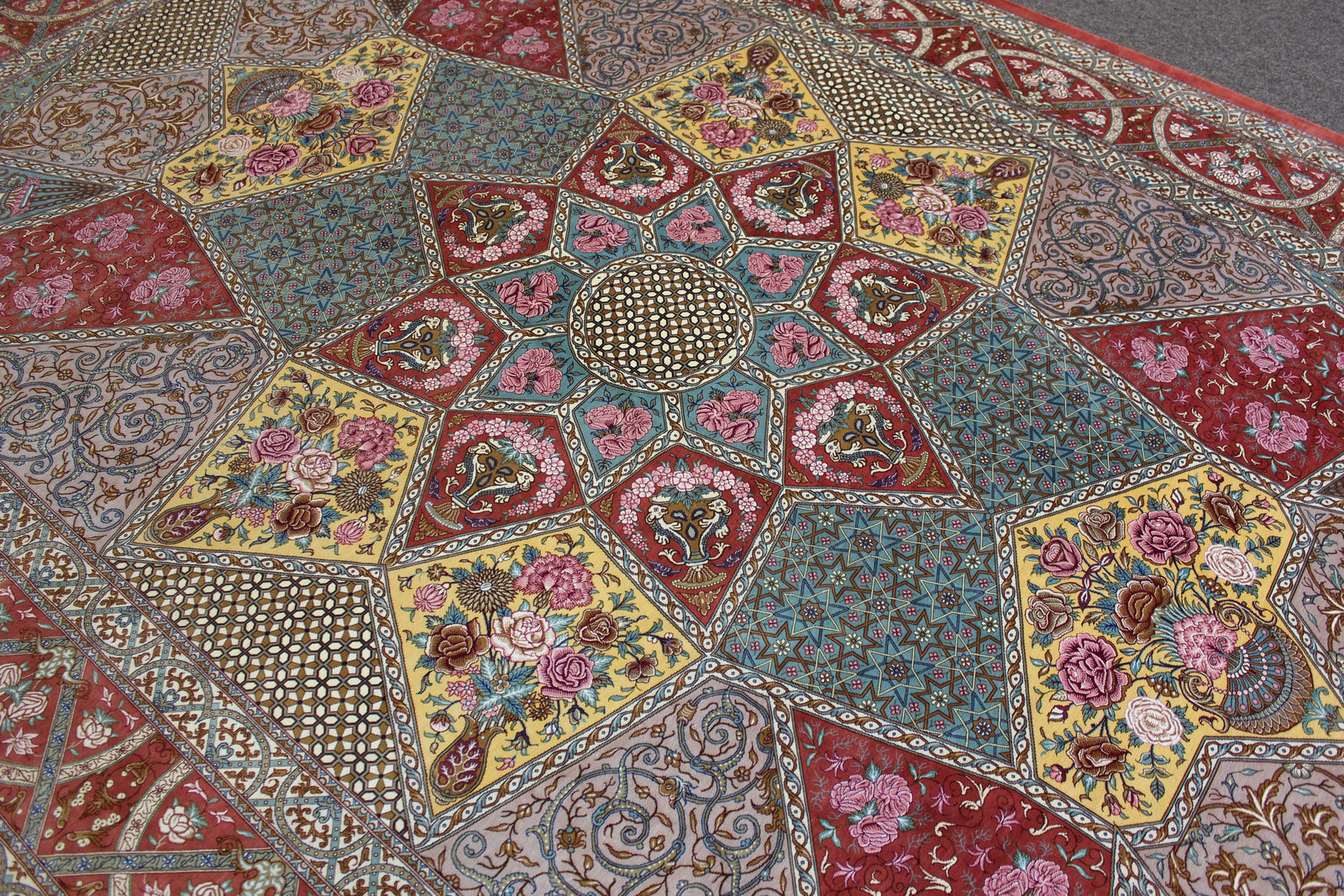 Extremely Fine Qom by Master Mir Mehdi