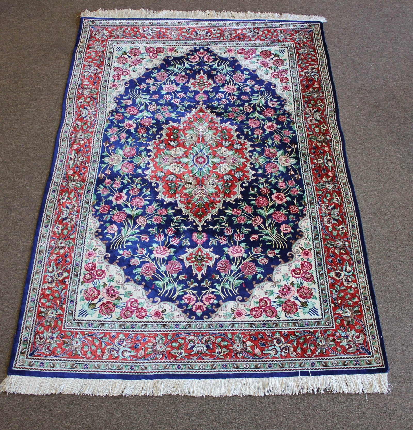 Very Fine Gol Farang Silk