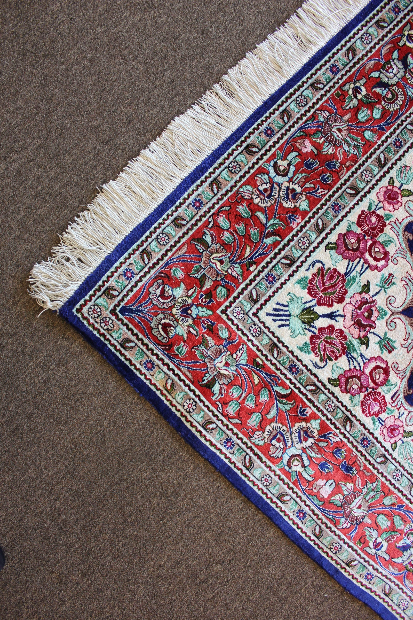 Very Fine Gol Farang Silk