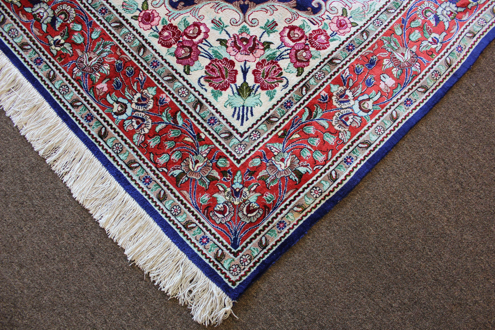 Very Fine Gol Farang Silk