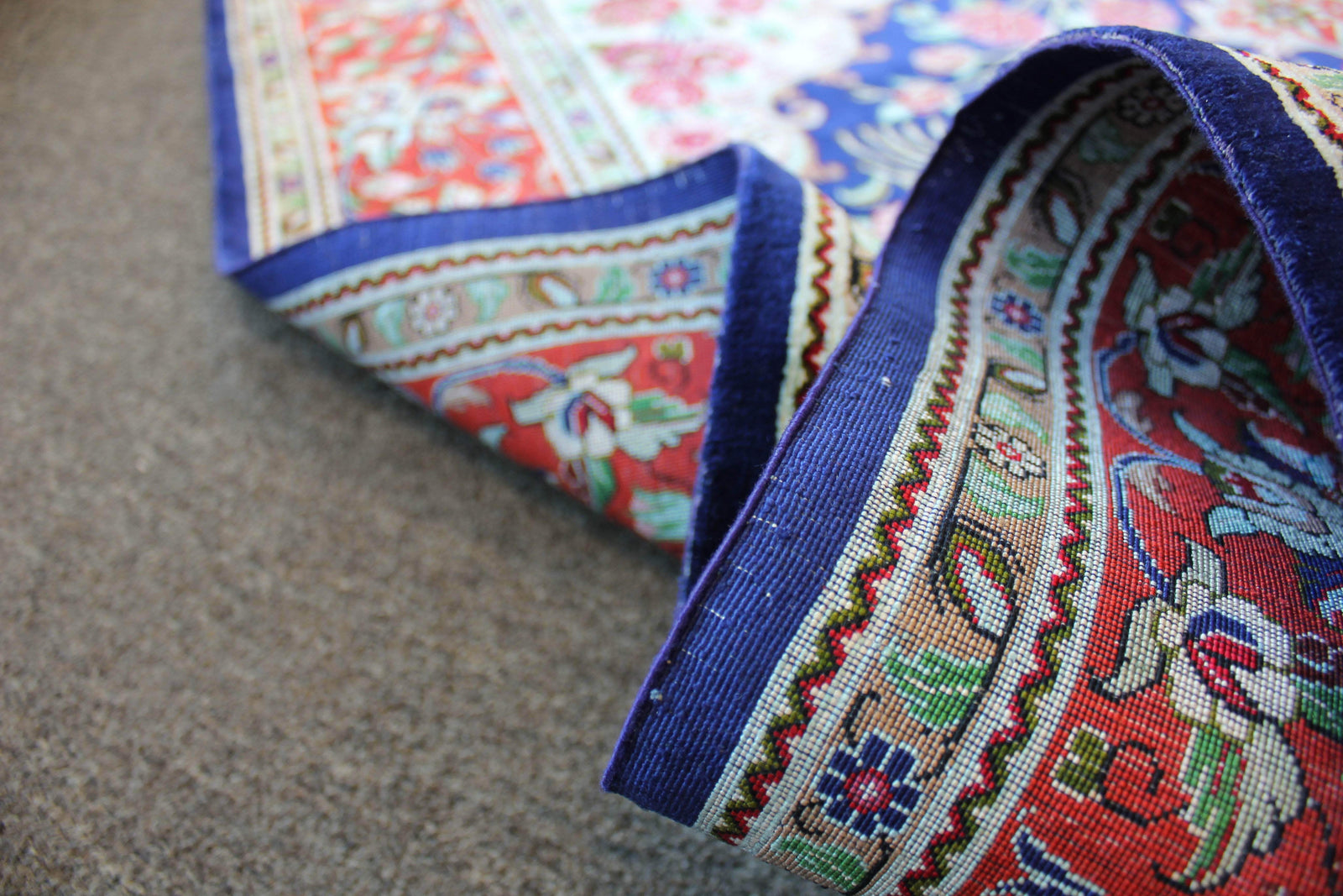 Very Fine Gol Farang Silk